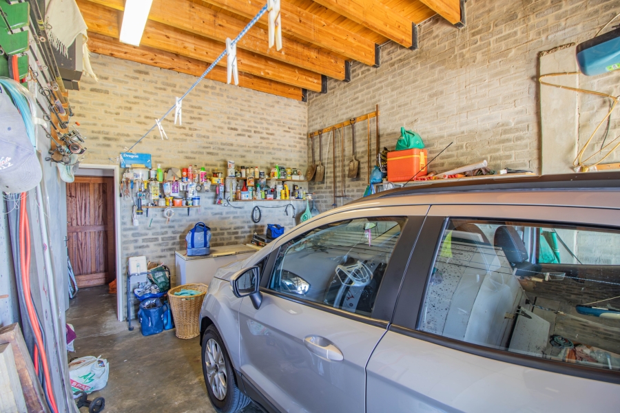 4 Bedroom Property for Sale in Yzerfontein Western Cape